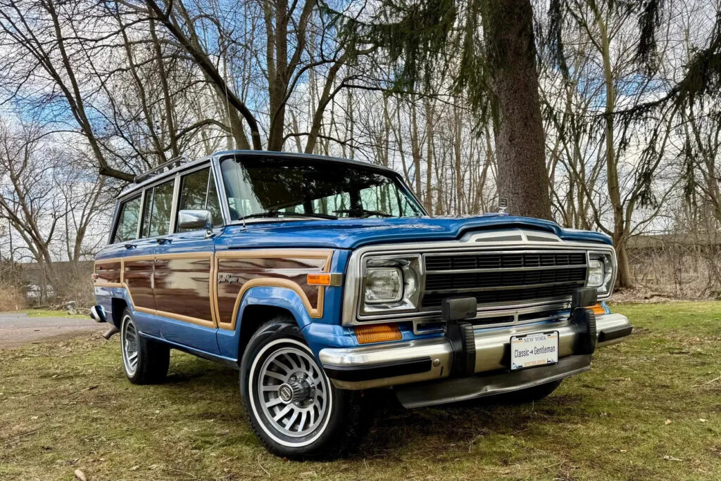 1988 Jeep Wagoneer Grand by Classic Gentleman
