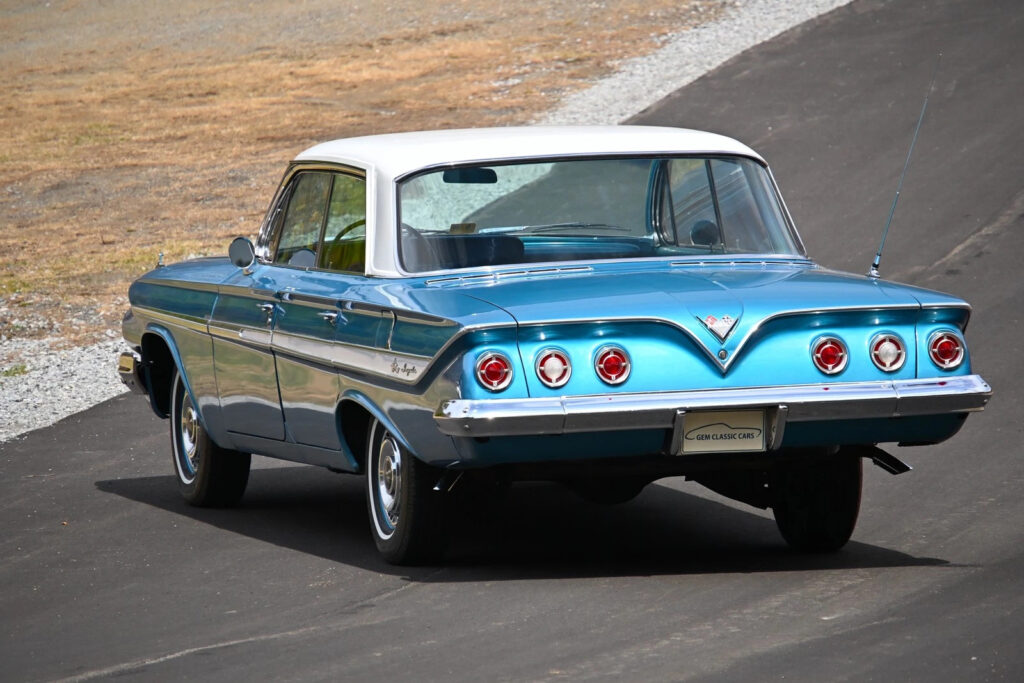 1961 Chevrolet Impala Sport Sedan