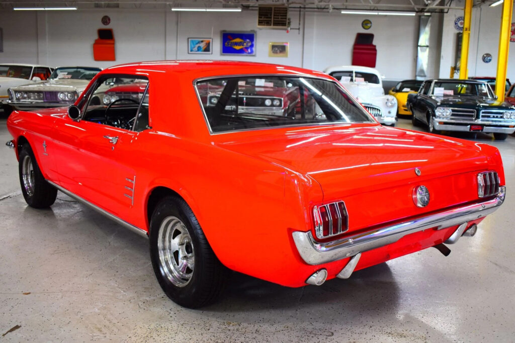 1966 Ford Mustang