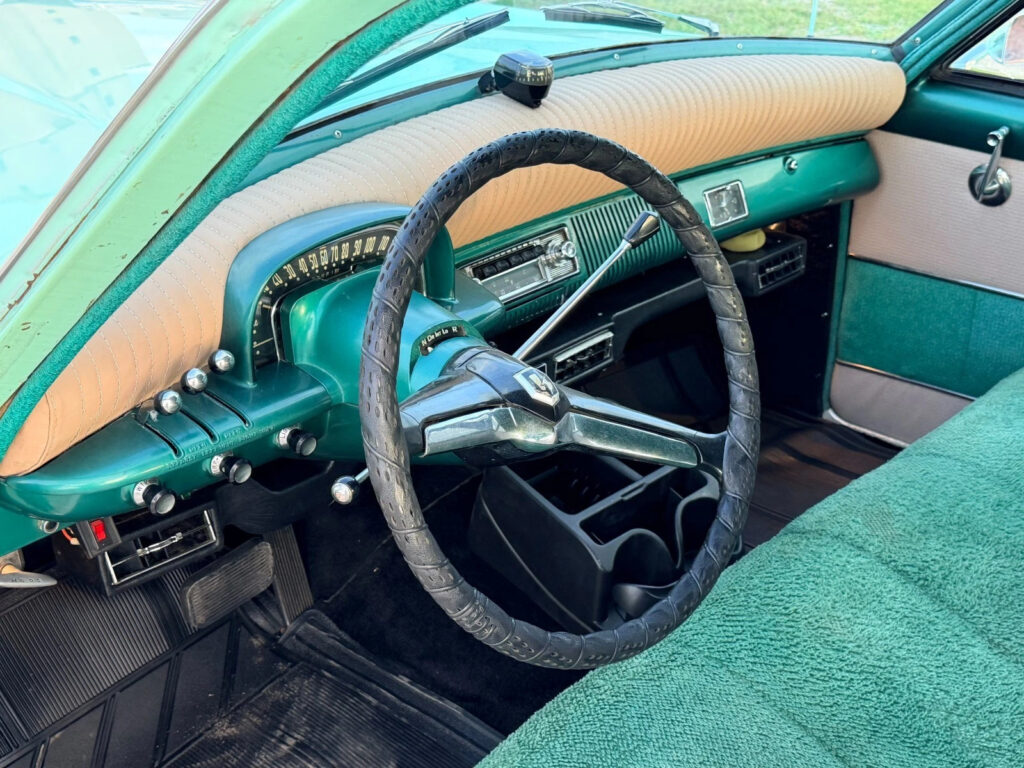 1954 Kaiser Manhattan