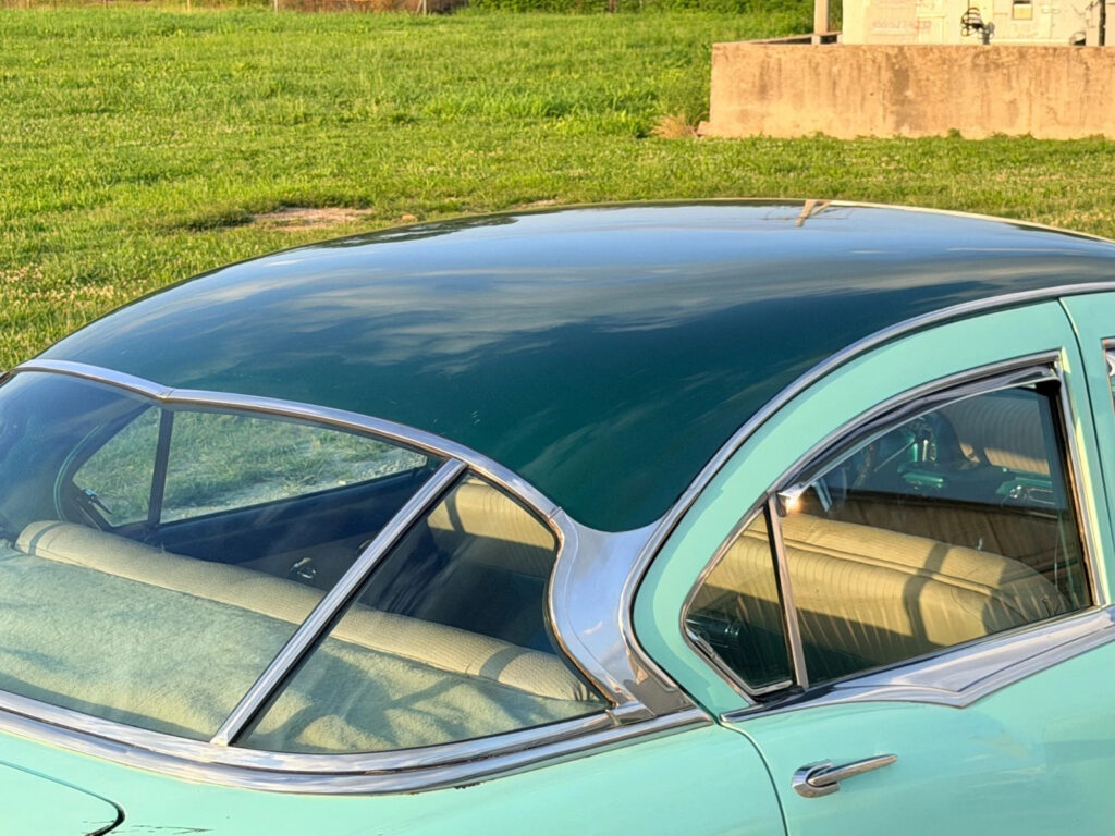 1954 Kaiser Manhattan