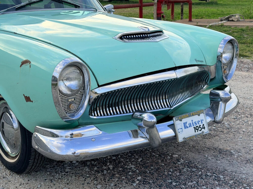 1954 Kaiser Manhattan