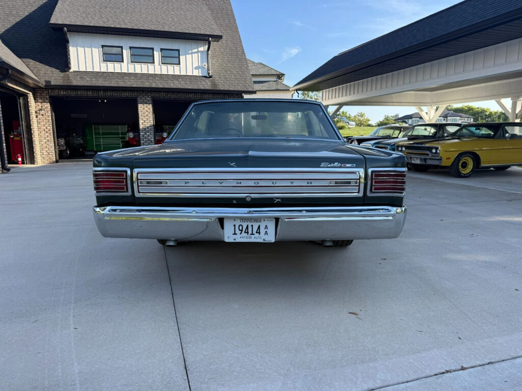 1966 Plymouth 426 hemi