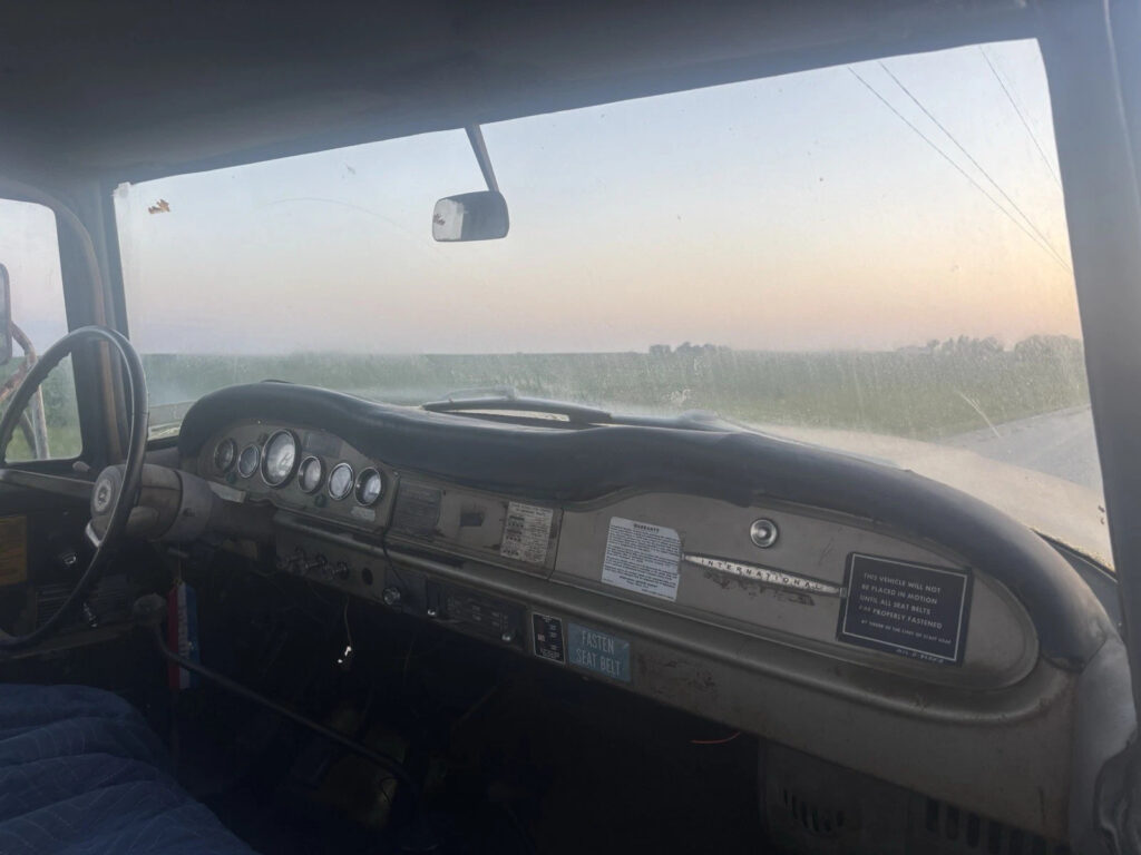 1967 International Harvester Travelette 4×4 B1200 Short Bed, Low Miles