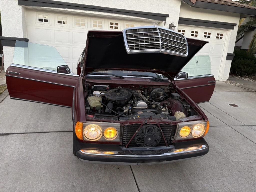 1983 Mercedes-Benz 300cd CDT