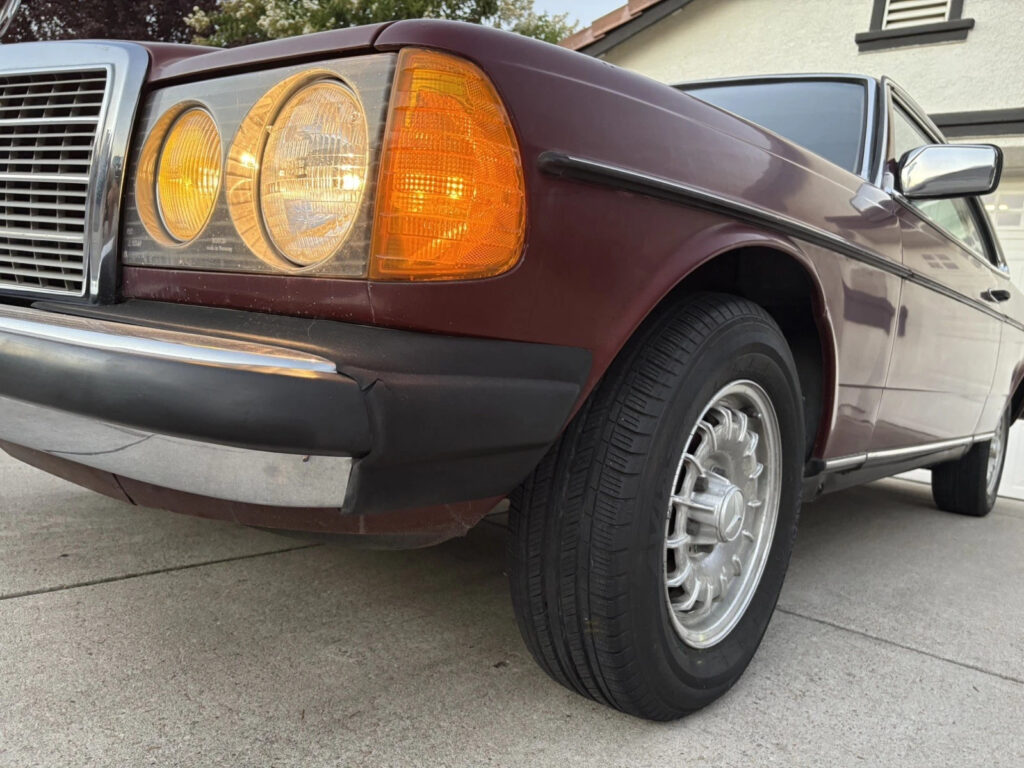 1983 Mercedes-Benz 300cd CDT