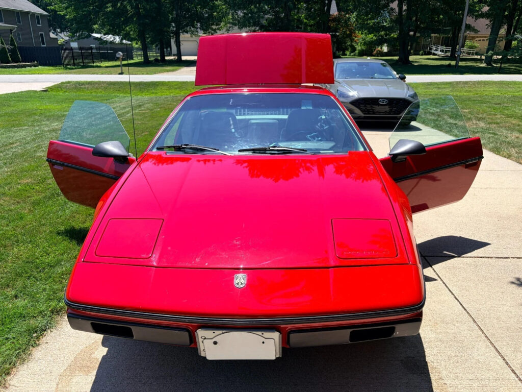 1984 Pontiac Fiero SE