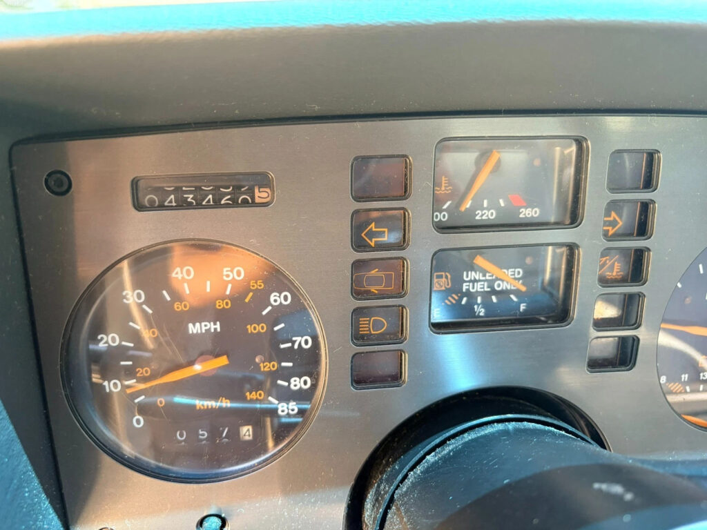 1984 Pontiac Fiero SE