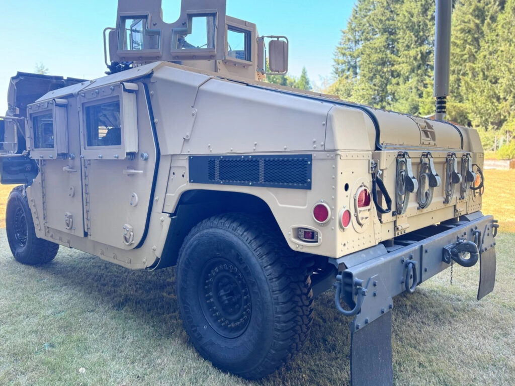 M1151 Armored Humvee / Hmmwv