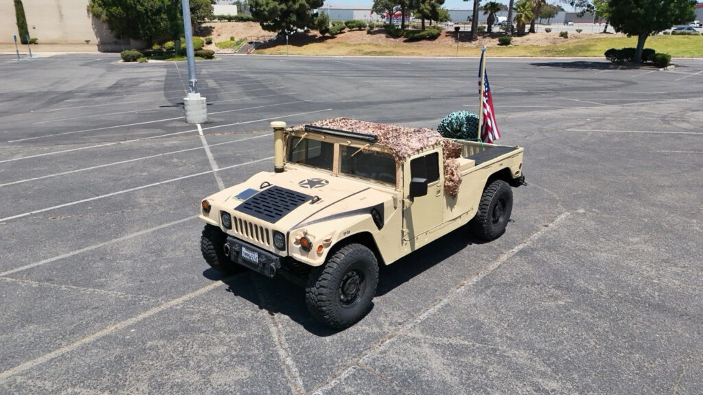 Military Hmmwv M1097a2 Troop Carrier 2009 W/ California License Plate H1 Humvee