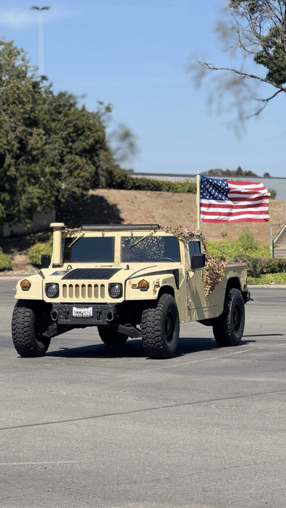 Military Hmmwv M1097a2 Troop Carrier 2009 W/ California License Plate H1 Humvee