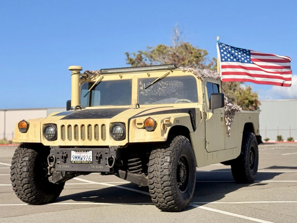 Military Hmmwv M1097a2 Troop Carrier 2009 W/ California License Plate H1 Humvee