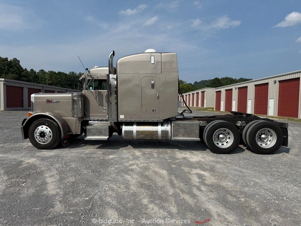 Peterbilt 379 T/A Sleeper Semi Truck Tractor CAT 3406 18 Spd M/T Bidadoo