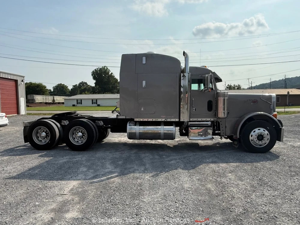 Peterbilt 379 T/A Sleeper Semi Truck Tractor CAT 3406 18 Spd M/T Bidadoo