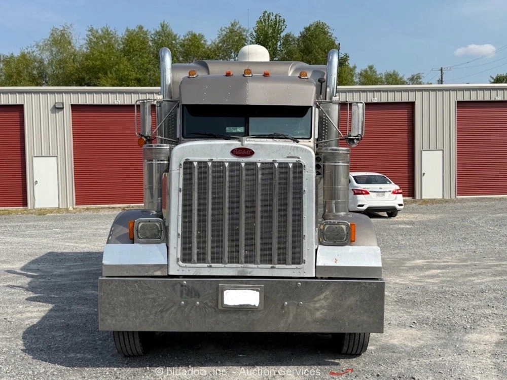 Peterbilt 379 T/A Sleeper Semi Truck Tractor CAT 3406 18 Spd M/T Bidadoo